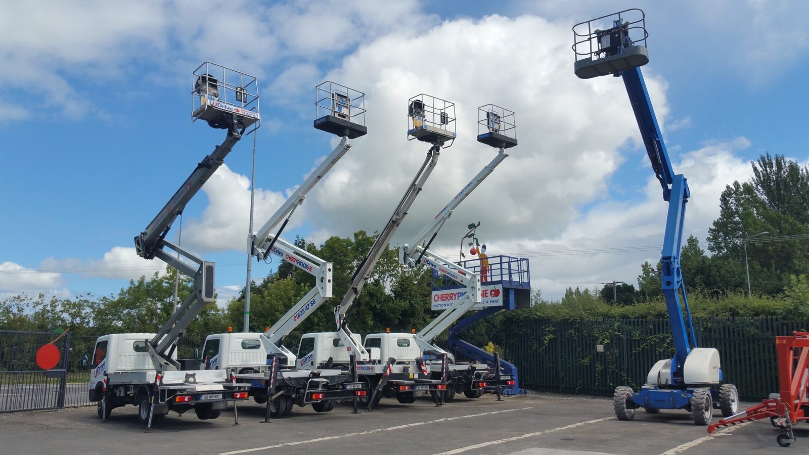 Cherry-Picker-photo