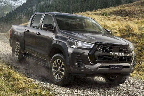 2022 Toyota Hilux Gr Sport 7