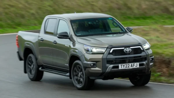 Toyota Hilux 2022 Uk 13